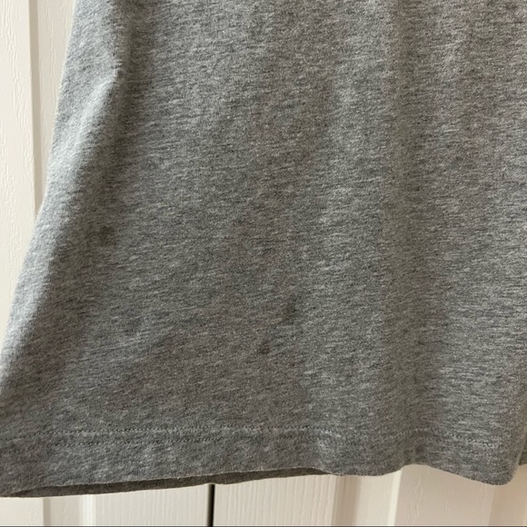 🌸3for25$🌸 Uniqlo x Mickey Mouse Tee - Picture 3 of 7